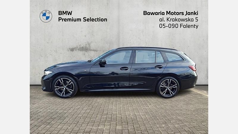 Używany BMW 320 Comfort Edition 190 KM (139 kW) 2022 Czarny szafir metalizowany Kombi