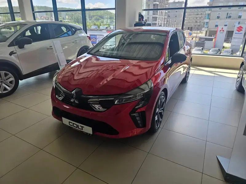 Używany Mitsubishi Colt 2023 Czerwony