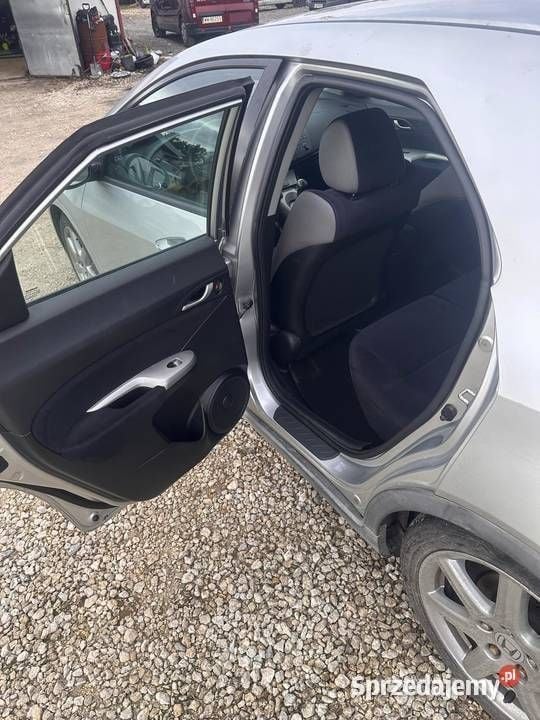 Używany Honda Civic 140 KM (102 kW) 2008 Srebrny Sedan/Limuzyna