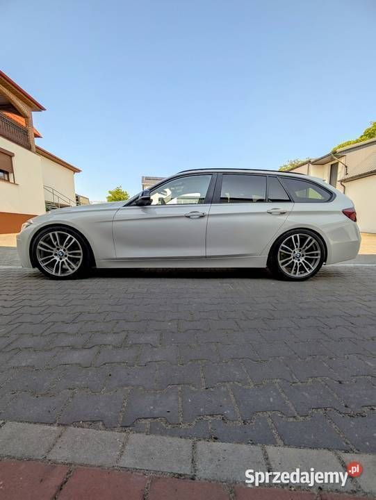 Biały Używany 2015 BMW 320 Kombi | 49 900 zł (Super Cena) - Obraz 1/1
