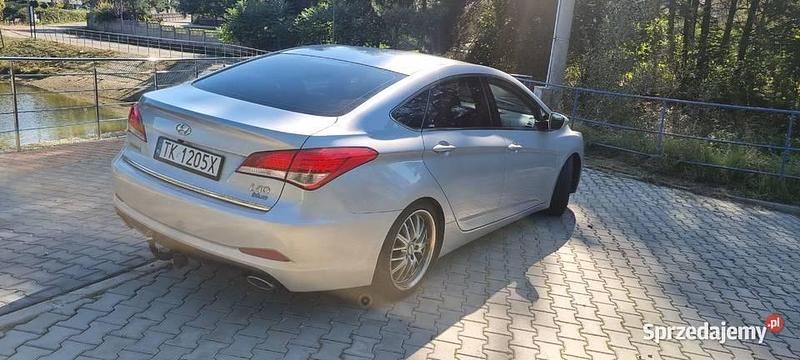 Używany Hyundai i40 2014 Srebrny Sedan/Limuzyna