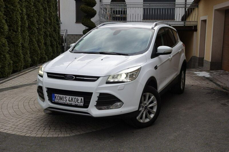 Szary Używany 2015 Ford Kuga SUV | 45 900 zł (Dobra cena) - Obraz 1/4