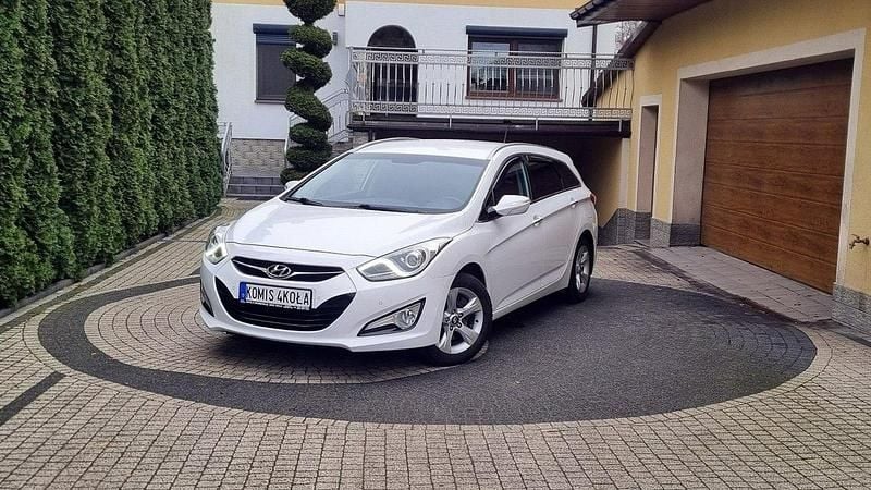 Biały (metalik) Używany 2013 Hyundai i40 Kombi | 29 900 zł (Dobra cena) - Obraz 1/4