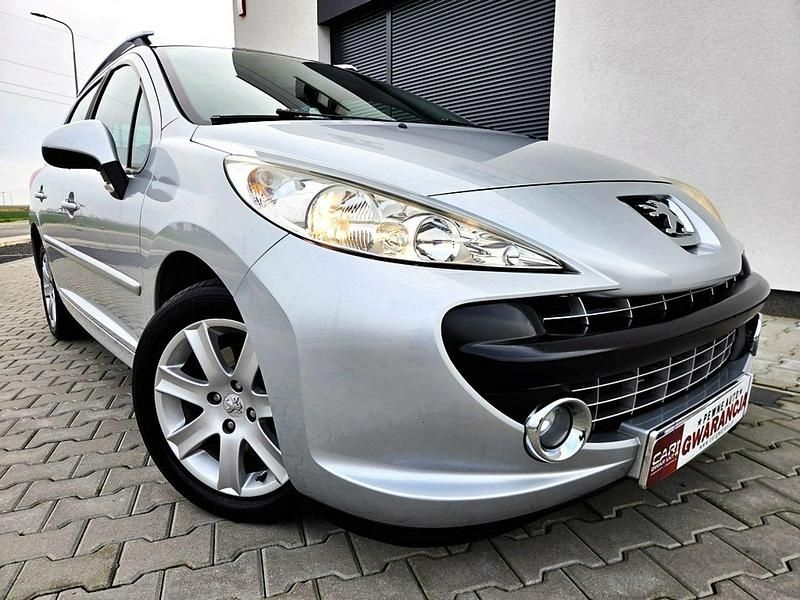 Srebrny (metalik) Używany 2008 Peugeot 207 Kombi | 10 999 zł (Uczciwa cena) - Obraz 1/4