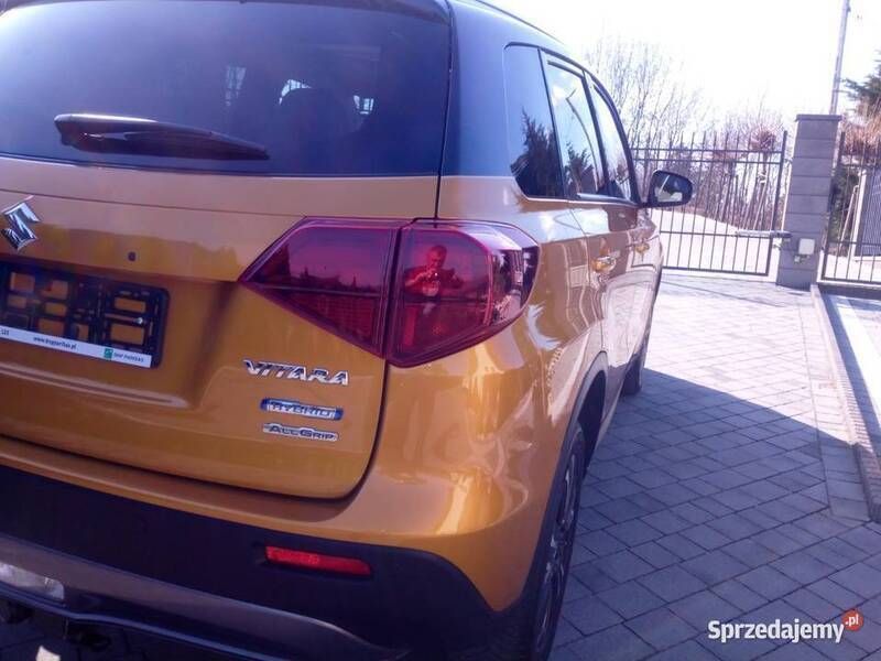 Używany Suzuki Vitara 129 KM (94 kW) 2022 Złoty SUV