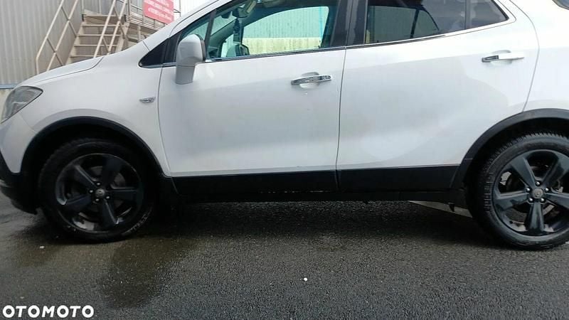 Biały Używany 2012 Opel Mokka Eco SUV | 28 000 zł - Obraz 1/4
