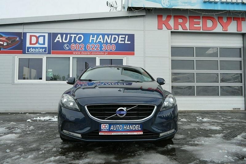 Używany Volvo V40 115 KM (84 kW) 2015 Niebieski Hatchback