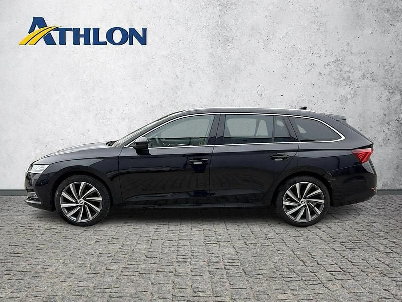 Używany Skoda Octavia 150 KM (110 kW) 2022 Czarny (metalik) Kombi