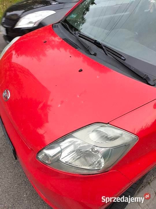 Czerwony Używany 2005 Daihatsu Sirion Hatchback | 4900 zł (Uczciwa cena) - Obraz 1/4