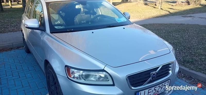 Srebrny Używany 2010 Volvo V50 Kombi | 13 200 zł (Uczciwa cena) - Obraz 1/2