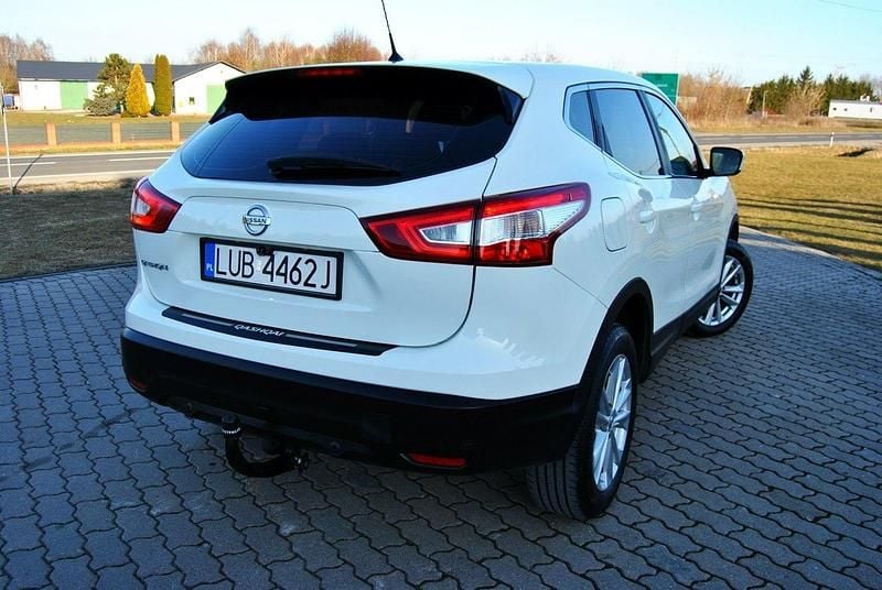 Używany Nissan Qashqai 115 KM (84 kW) 2016 Biały SUV