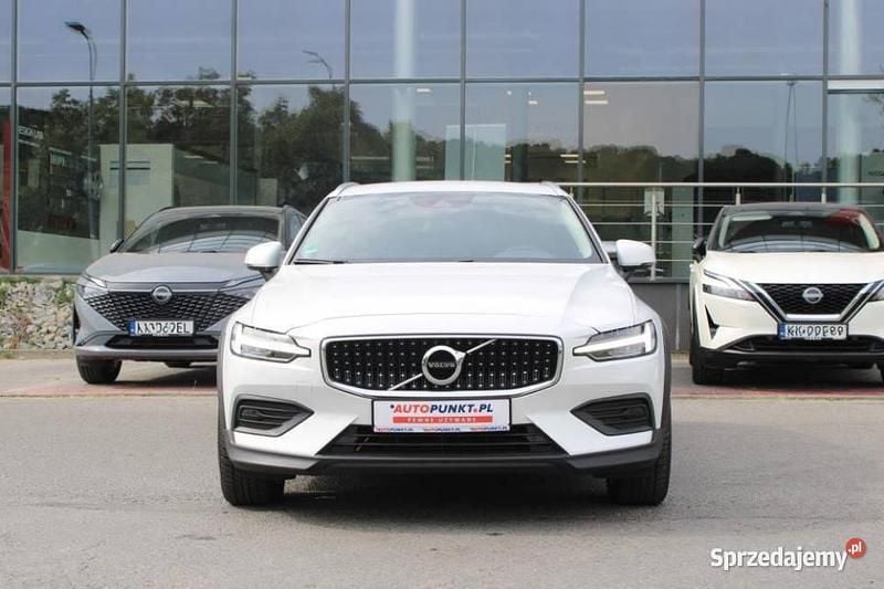 Używany 2022 Volvo V60 CC Kombi | 138 900 zł (Dobra cena) - Obraz 1/4