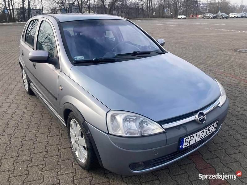 Używany Opel Corsa 2003 Srebrny Hatchback