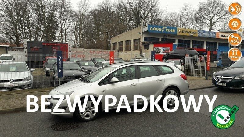 Srebrny Używany 2014 Opel Astra Sedan/Limuzyna | 28 999 zł (Uczciwa cena) - Obraz 1/4