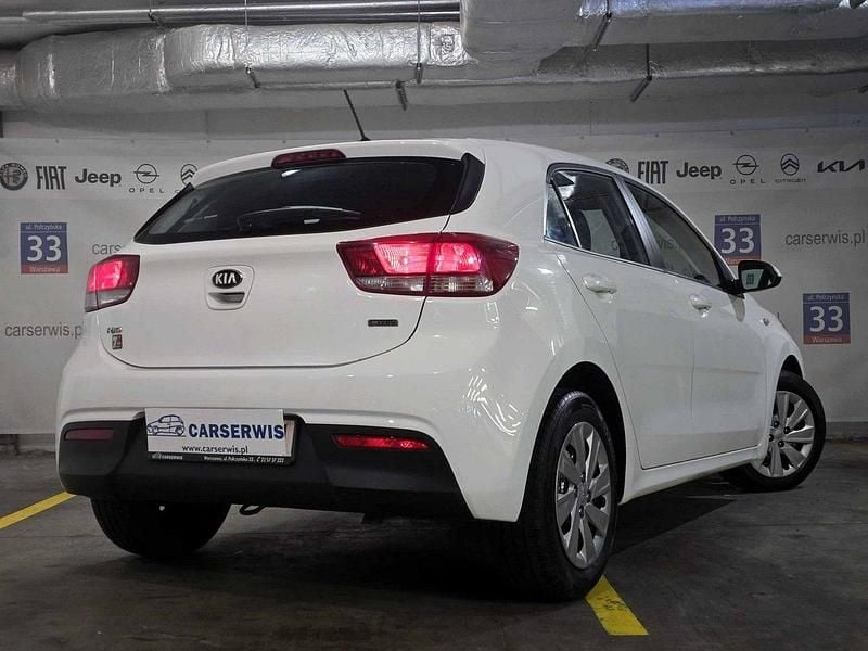 Używany Kia Rio 90 KM (66 kW) 2017 Biały Hatchback