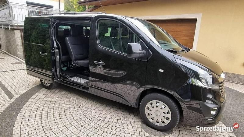 Używany Opel Vivaro 125 KM (91 kW) 2017 Inny (metalik) Minivan