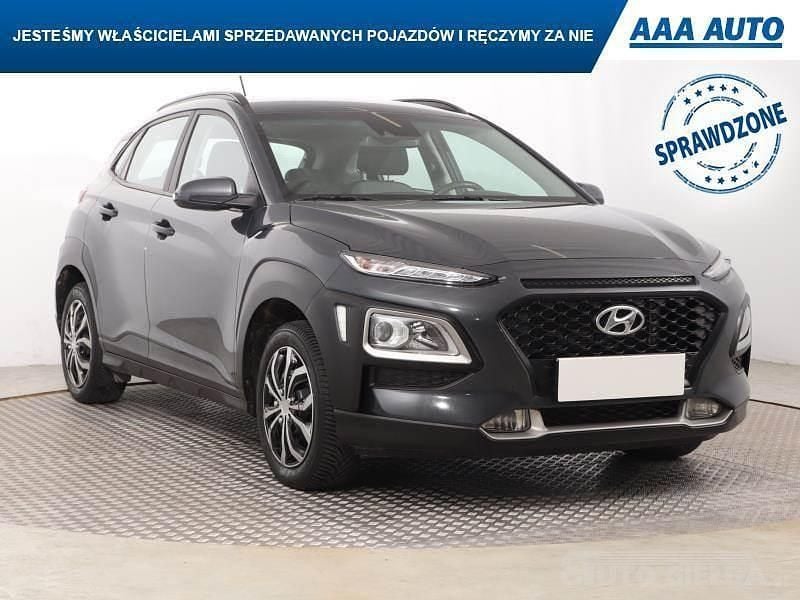 Używany Hyundai Kona 120 KM (88 kW) 2020 Szary SUV