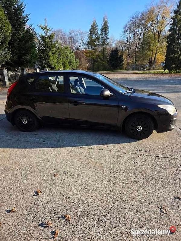 Brązowy Używany 2008 Hyundai i30 | 11 900 zł (Uczciwa cena) - Obraz 1/4