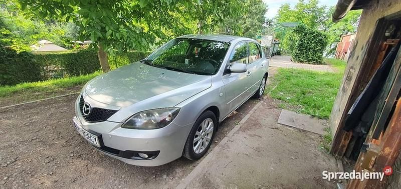Używany Mazda 3 109 KM (80 kW) 2007 Srebrny Hatchback