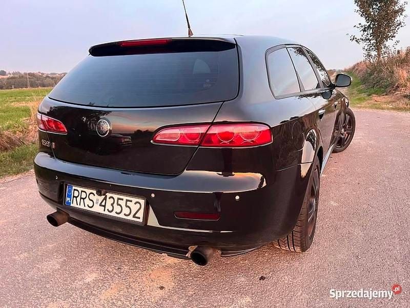 Używany Alfa Romeo 159 Ti 2008 Czarny Kombi