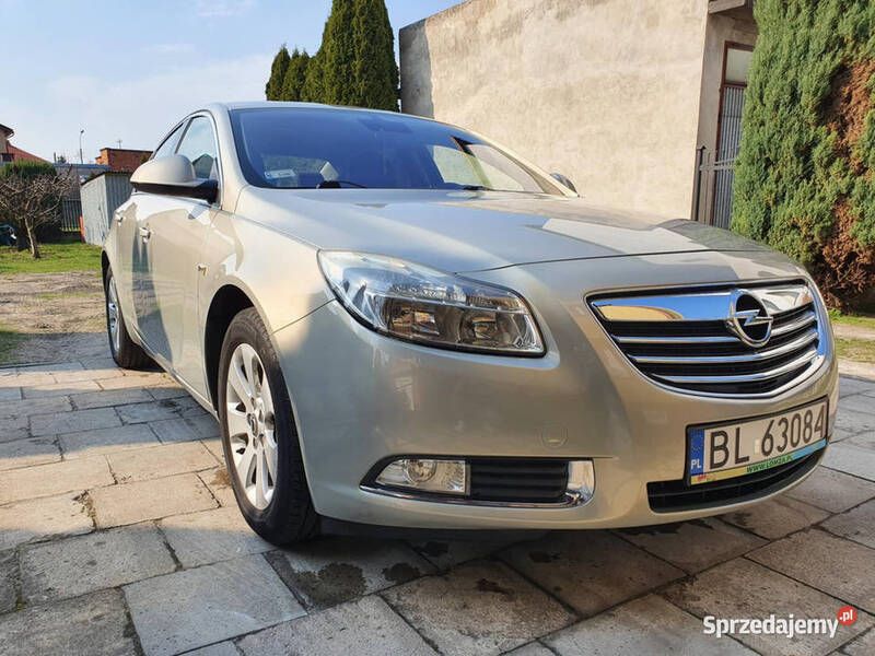 Używany Opel Insignia 140 KM (102 kW) 2009
