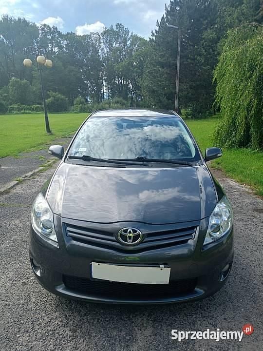 Używany Toyota Auris 2012