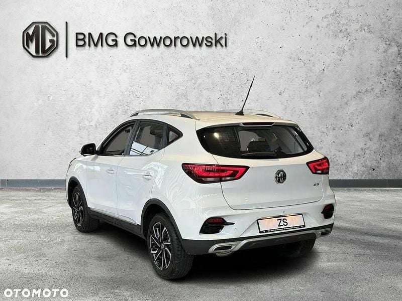 Używany MG ZS 2024 Biały SUV