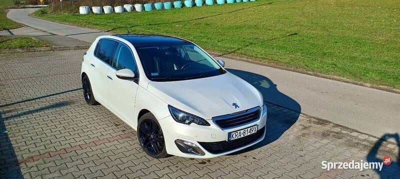 Używany Peugeot 308 Allure 125 KM (91 kW) 2013 Biały Hatchback