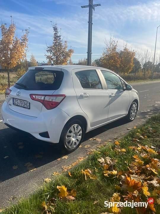 Biały Używany 2017 Toyota Yaris Hatchback | 35 900 zł (Super Cena) - Obraz 1/4