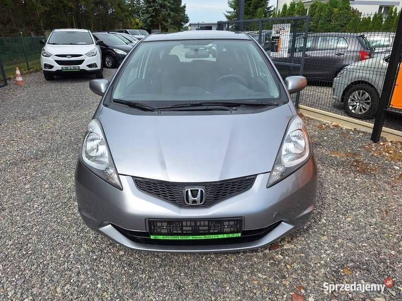 Używany Honda Jazz 90 KM (66 kW) 2011 Szary Hatchback
