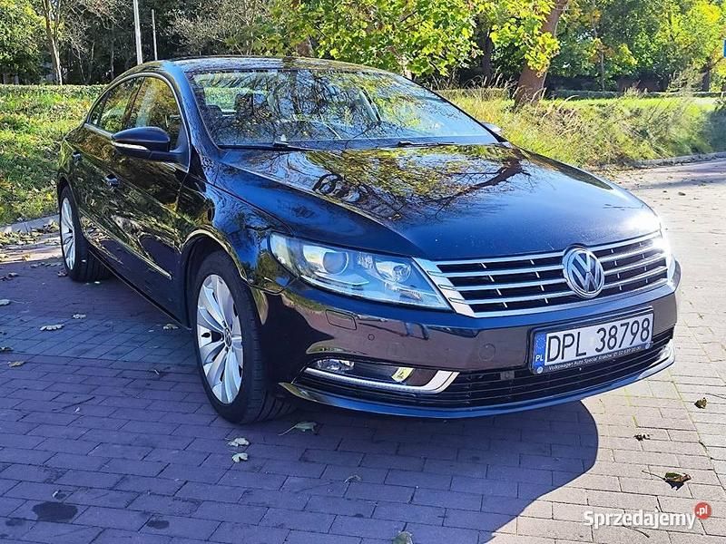 Używany VW CC 140 KM (102 kW) 2012 Czarny Sedan/Limuzyna