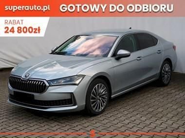 Srebrny Nowe 2025 Skoda Superb LAURIN & KLEMENT Sedan/Limuzyna | 199 300 zł (Dobra cena) - Obraz 1/4