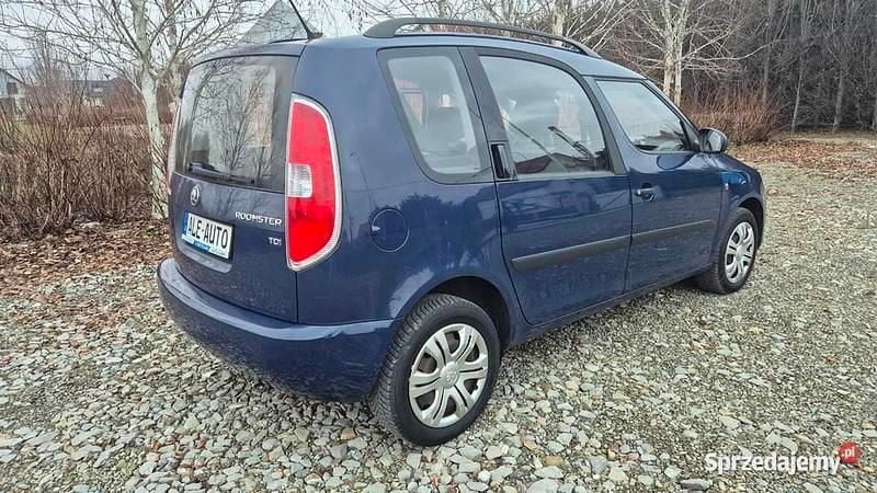 Używany Skoda Roomster 2013 Granatowy Minivan