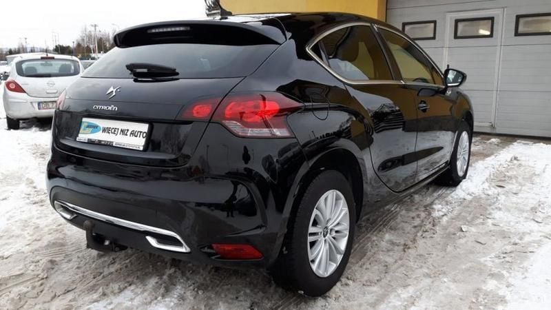 Używany Citroën DS4 112 KM (82 kW) 2012 Czarny metalik Hatchback