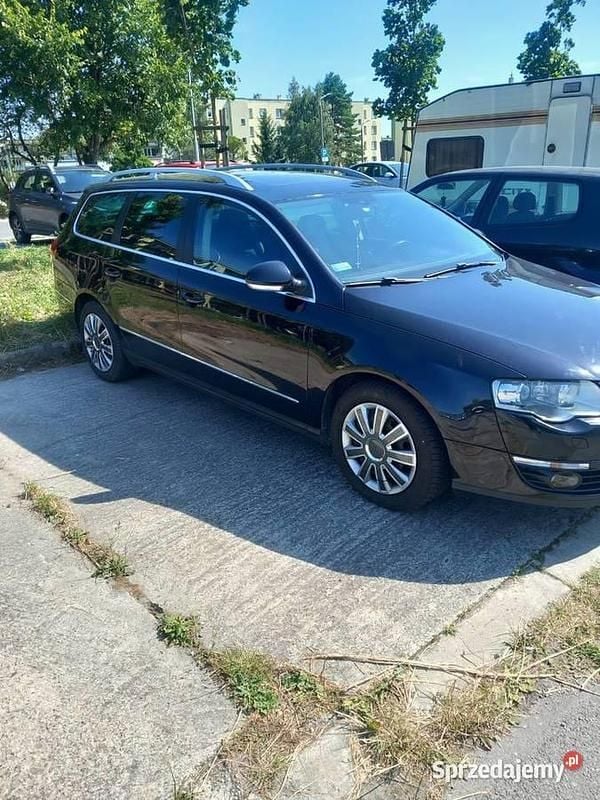Czarny Używany 2008 VW Passat Kombi | 13 400 zł (Uczciwa cena) - Obraz 1/4
