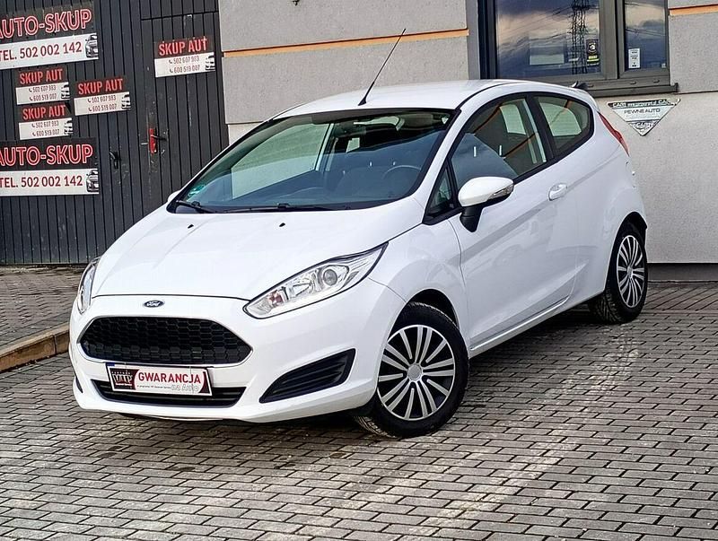 Używany Ford Fiesta 60 KM (44 kW) 2017 Biały Hatchback