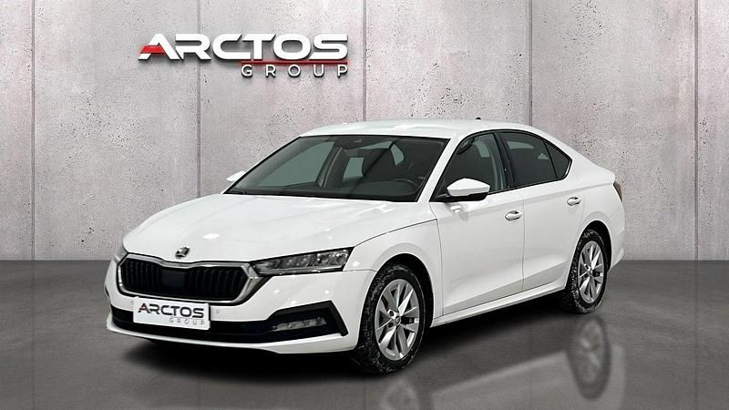 Biały Używany 2023 Skoda Octavia Sedan/Limuzyna | 89 900 zł - Obraz 1/4