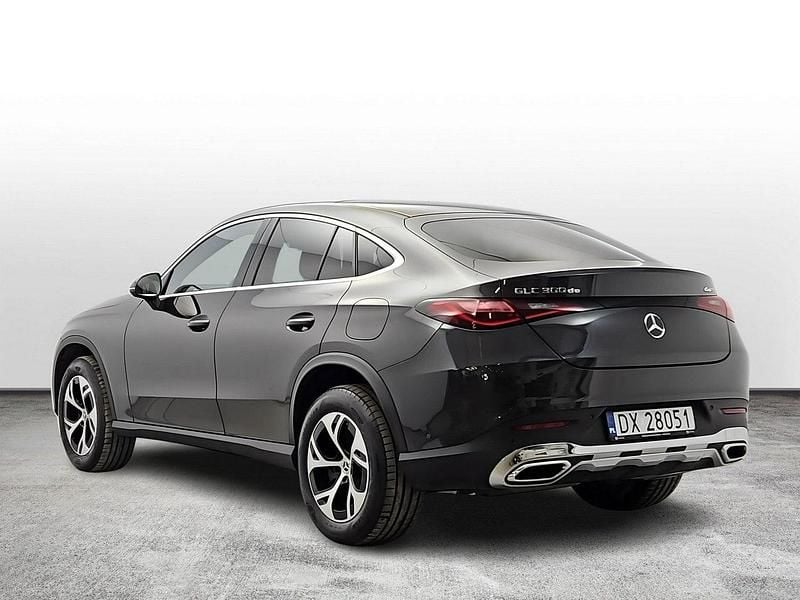 Używany Mercedes GLC300 197 KM (144 kW) 2024 Czarny (metalik) SUV