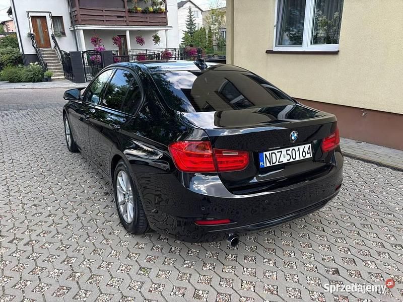 Używany 2013 BMW 318 | 59 000 zł - Obraz 1/3