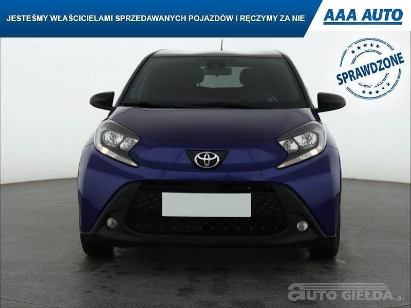 Używany Toyota Aygo X 72 KM (52 kW) 2022 Błękitny SUV