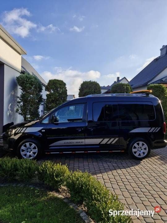 Używany VW Caddy Maxi 2013 Czarny Minivan
