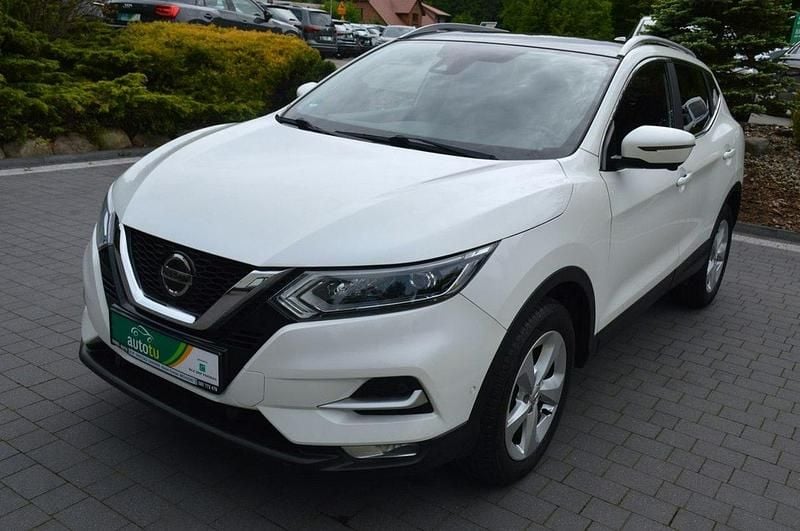 Biały (metalik) Używany 2020 Nissan Qashqai SUV | 65 900 zł (Dobra cena) - Obraz 1/4
