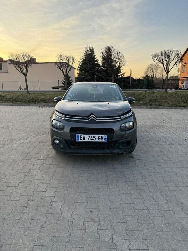 Szary Używany 2018 Citroën C3 Hatchback | 19 900 zł - Obraz 1/4