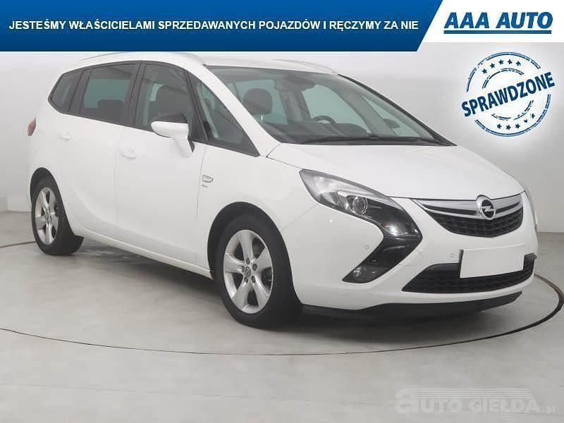 Używany Opel Zafira Tourer 2016 Biały Minivan
