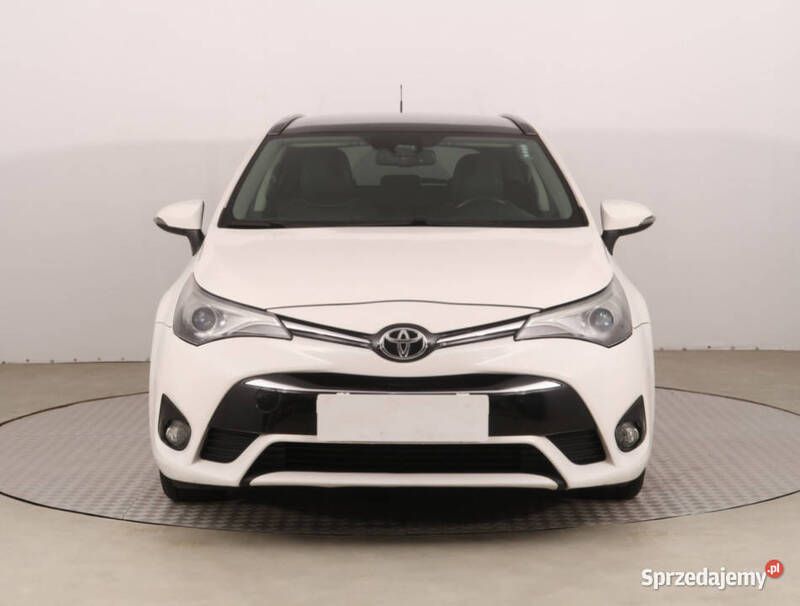 Biały Używany 2015 Toyota Avensis Kombi | 39 999 zł (Dobra cena) - Obraz 1/4
