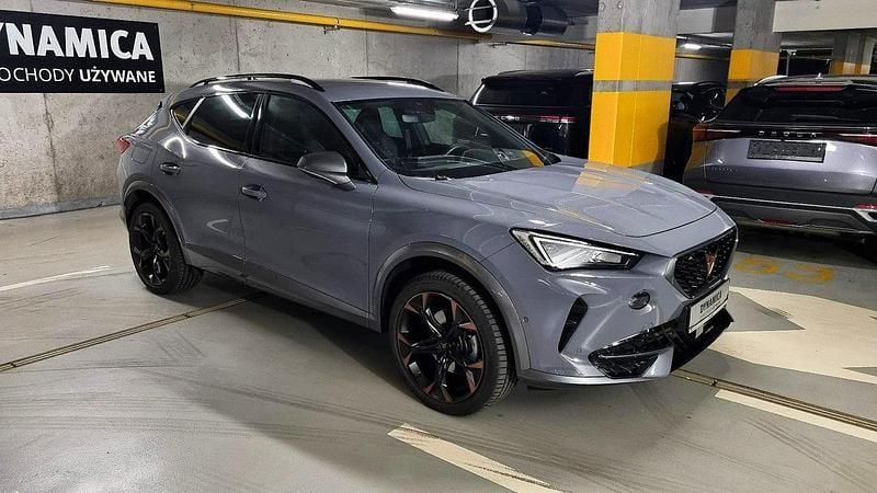Szary Używany 2023 Cupra Formentor SUV | 136 700 zł (Uczciwa cena) - Obraz 1/4