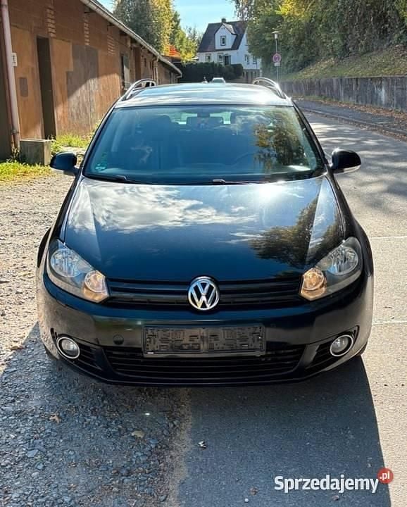 Czarny Używany 2012 VW Golf VI Match Kombi | 18 800 zł (Uczciwa cena) - Obraz 1/4