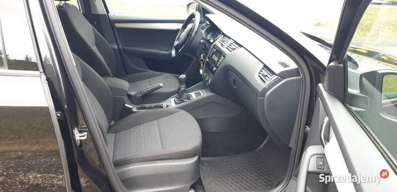 Używany Skoda Octavia 2016 Czarny Kombi
