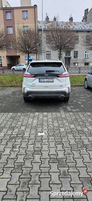 Używany Ford Edge 238 KM (175 kW) 2020 Biały SUV