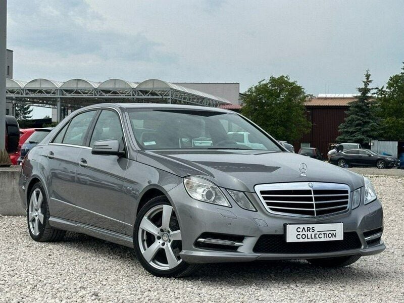 Srebrny (metalik) Używany 2012 Mercedes E350 Sedan/Limuzyna | 64 900 zł - Obraz 1/4
